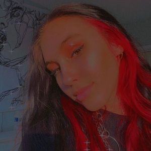 Meet your Posher, Caitlyn